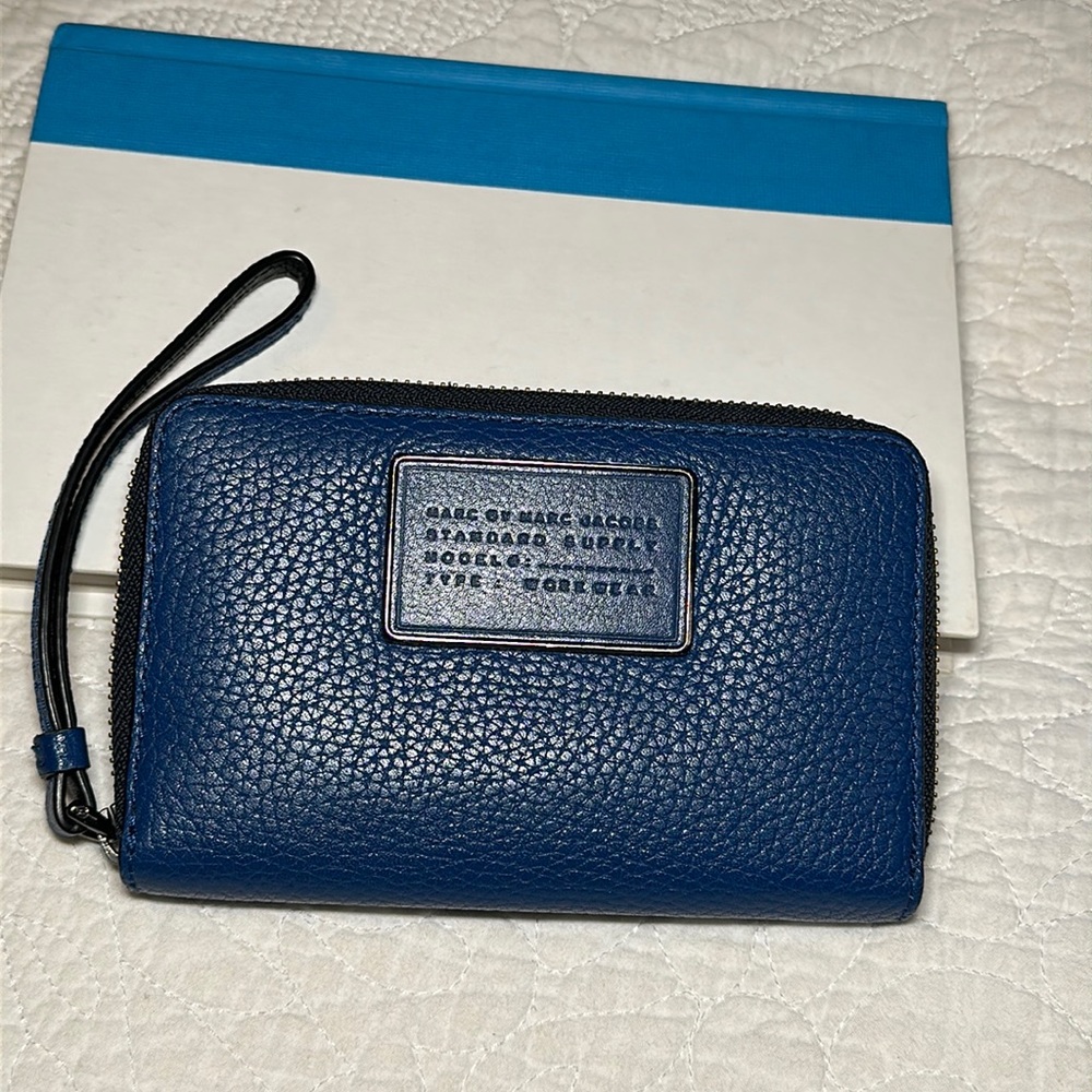 Marc by Marc Jacobs phone wallet wristlet